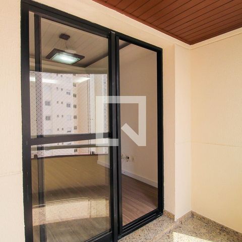 Apartamento à venda com 85m², 3 quartos e 2 vagas Apartamento à venda com 85m², 3 quartos e 2 vagasVaranda