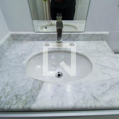 Apartamento à venda com 85m², 3 quartos e 2 vagas Apartamento à venda com 85m², 3 quartos e 2 vagasBanheiro da Suíte 2