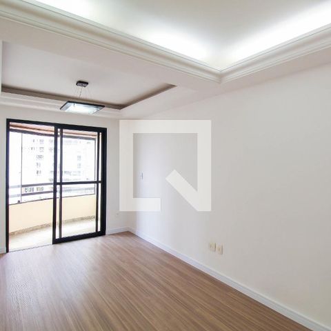 Apartamento à venda com 85m², 3 quartos e 2 vagas Apartamento à venda com 85m², 3 quartos e 2 vagasSala