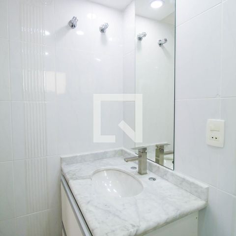 Apartamento à venda com 85m², 3 quartos e 2 vagas Apartamento à venda com 85m², 3 quartos e 2 vagasBanheiro da Suíte 2