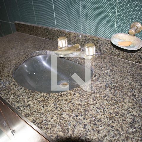Casa à venda com 240m², 3 quartos e 3 vagasLavabo
