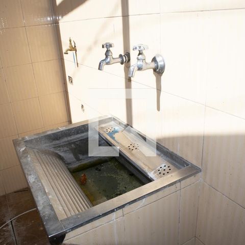 Casa à venda com 240m², 3 quartos e 3 vagasÁrea de Serviço