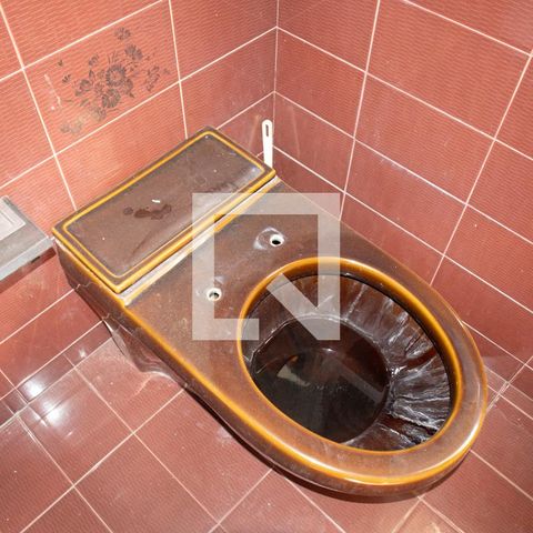 Casa à venda com 240m², 3 quartos e 3 vagasBanheiro do Quarto 1