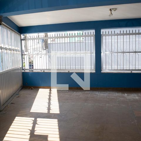 Casa à venda com 240m², 3 quartos e 3 vagasGaragem