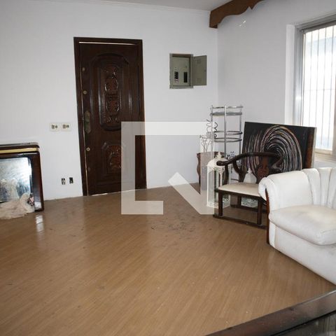 Casa à venda com 240m², 3 quartos e 3 vagasSala