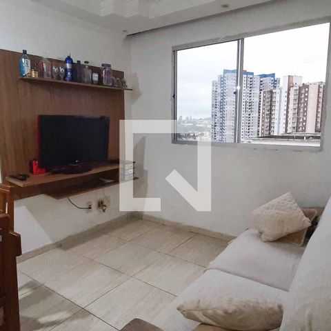 Apartamento à venda com 40m², 2 quartos e 1 vaga Apartamento à venda com 40m², 2 quartos e 1 vagaSala