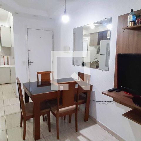 Apartamento à venda com 40m², 2 quartos e 1 vaga Apartamento à venda com 40m², 2 quartos e 1 vagaSala