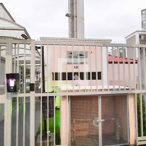 Apartamento à venda com 40m², 2 quartos e 1 vaga Apartamento à venda com 40m², 2 quartos e 1 vagaFachada e portaria