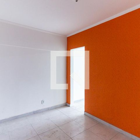 Apartamento à venda com 33m², 1 quarto e sem vagaSala