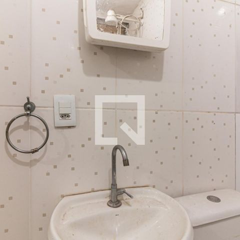 Apartamento à venda com 33m², 1 quarto e sem vagaBanheiro - Pia