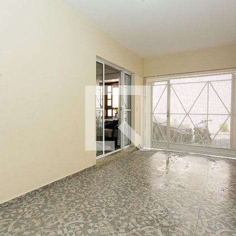 Casa à venda com 110m², 3 quartos e 2 vagasGaragem
