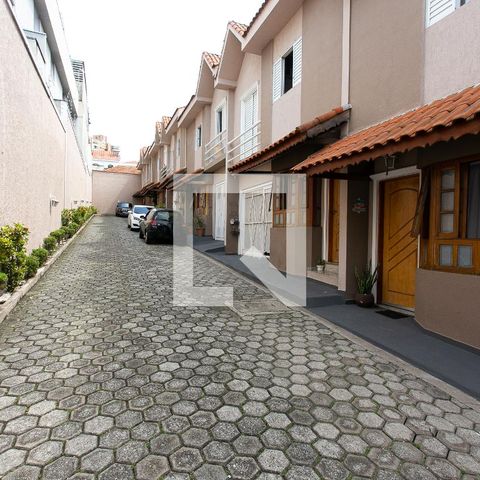 Casa à venda com 110m², 3 quartos e 2 vagasÁrea Comum
