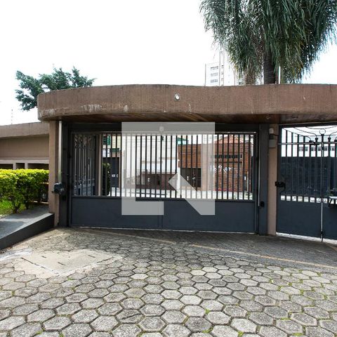 Casa à venda com 110m², 3 quartos e 2 vagasÁrea Comum