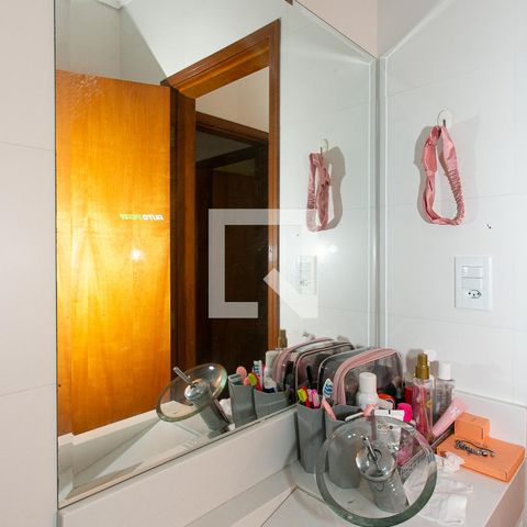Casa à venda com 110m², 3 quartos e 2 vagasBanheiro da Suíte 2