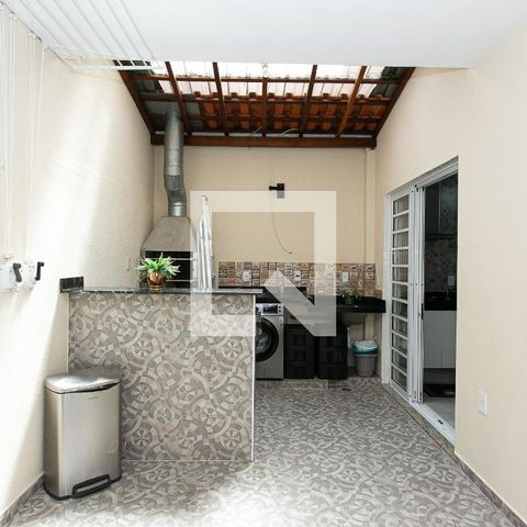 Casa à venda com 110m², 3 quartos e 2 vagasChurrasqueira