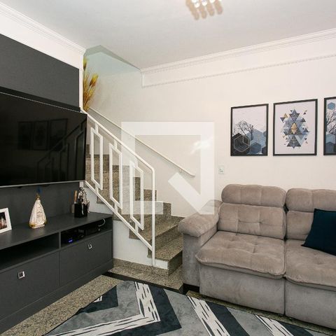 Casa à venda com 110m², 3 quartos e 2 vagasSala