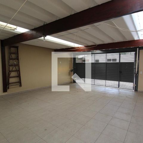 Casa à venda com 180m², 3 quartos e 2 vagasGaragem