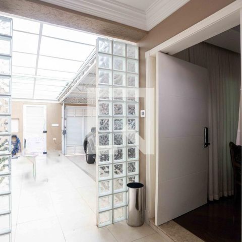 Casa para alugar com 660m², 4 quartos e 3 vagasHall de entrada