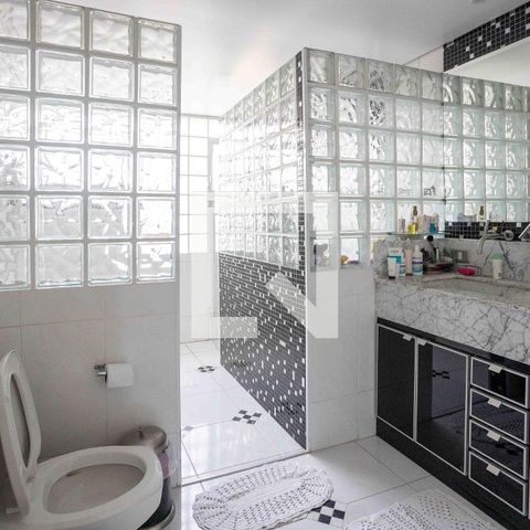 Casa para alugar com 660m², 4 quartos e 3 vagasBanheiro da Suíte 2