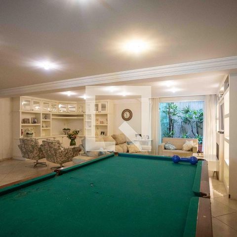 Casa para alugar com 660m², 4 quartos e 3 vagasÁrea comum