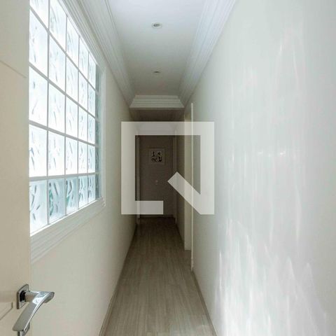 Casa para alugar com 660m², 4 quartos e 3 vagasCorredor