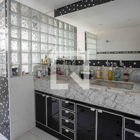 Casa para alugar com 660m², 4 quartos e 3 vagasBanheiro da Suíte 2
