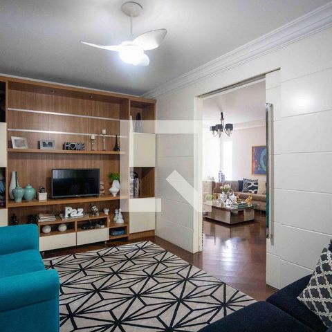 Casa para alugar com 660m², 4 quartos e 3 vagasSala de TV