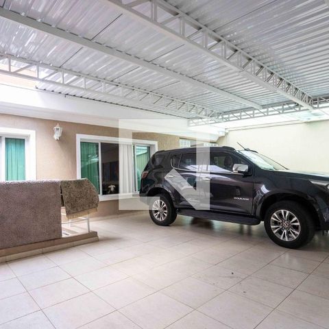Casa para alugar com 660m², 4 quartos e 3 vagasGaragem