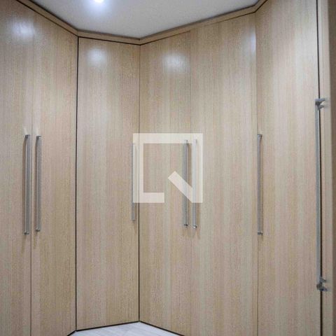 Casa para alugar com 660m², 4 quartos e 3 vagasCloset da suíte 2