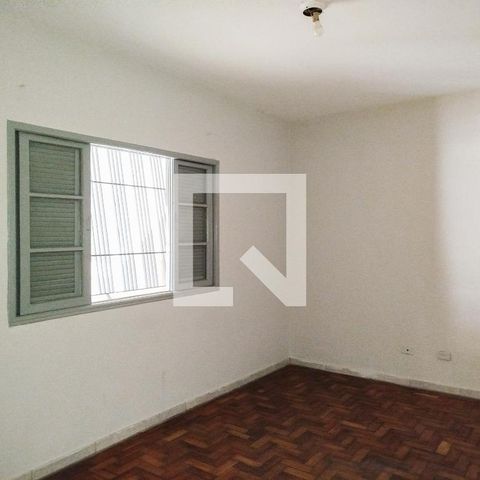Casa à venda com 168m², 2 quartos e 2 vagas Casa à venda com 168m², 2 quartos e 2 vagasQuarto 2