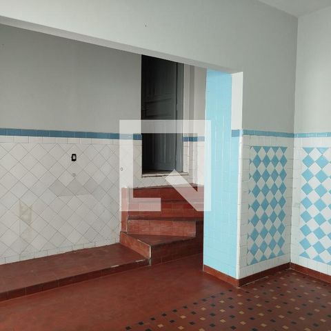 Casa à venda com 168m², 2 quartos e 2 vagas Casa à venda com 168m², 2 quartos e 2 vagasCozinha