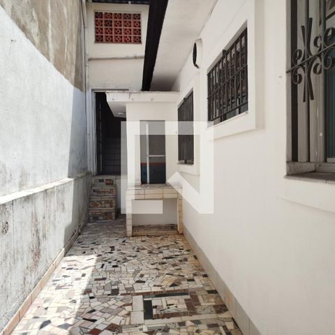 Casa à venda com 168m², 2 quartos e 2 vagas Casa à venda com 168m², 2 quartos e 2 vagasÁrea de Serviço