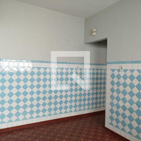 Casa à venda com 168m², 2 quartos e 2 vagas Casa à venda com 168m², 2 quartos e 2 vagasCozinha