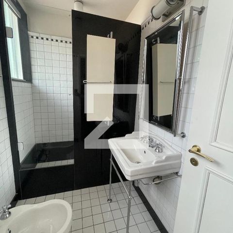 Casa à venda com 400m², 4 quartos e 5 vagas Casa à venda com 400m², 4 quartos e 5 vagasbanheiro da suíte 3