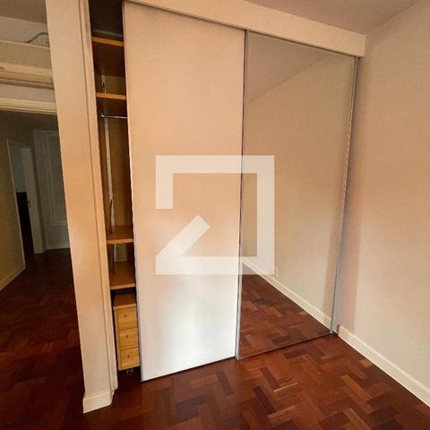 Casa à venda com 400m², 4 quartos e 5 vagas Casa à venda com 400m², 4 quartos e 5 vagasSuíte 2
