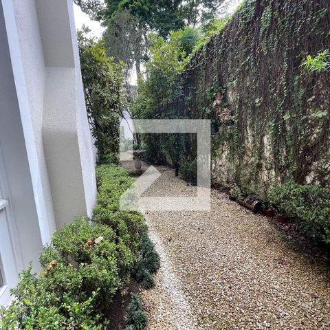 Casa à venda com 400m², 4 quartos e 5 vagas Casa à venda com 400m², 4 quartos e 5 vagasjardim de inverno