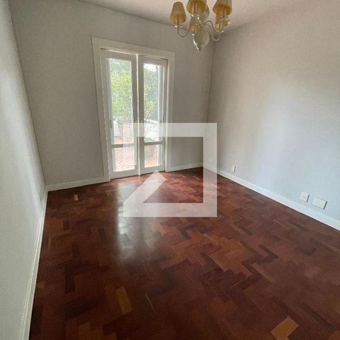 Casa à venda com 400m², 4 quartos e 5 vagas Casa à venda com 400m², 4 quartos e 5 vagasQuarto 3