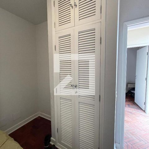 Casa à venda com 400m², 4 quartos e 5 vagas Casa à venda com 400m², 4 quartos e 5 vagasQuarto de Serviço