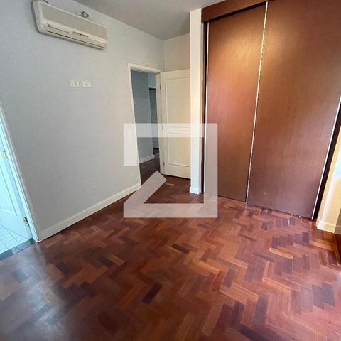 Casa à venda com 400m², 4 quartos e 5 vagas Casa à venda com 400m², 4 quartos e 5 vagasSuíte 3