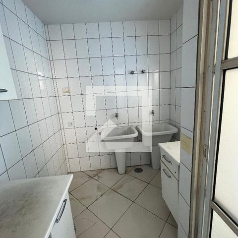 Casa à venda com 400m², 4 quartos e 5 vagas Casa à venda com 400m², 4 quartos e 5 vagaslavanderia