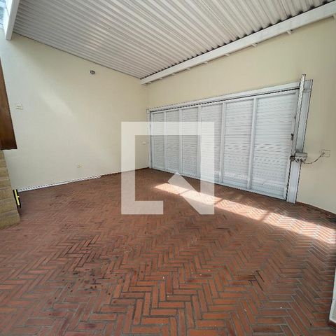 Casa à venda com 400m², 4 quartos e 5 vagas Casa à venda com 400m², 4 quartos e 5 vagasGaragem 2