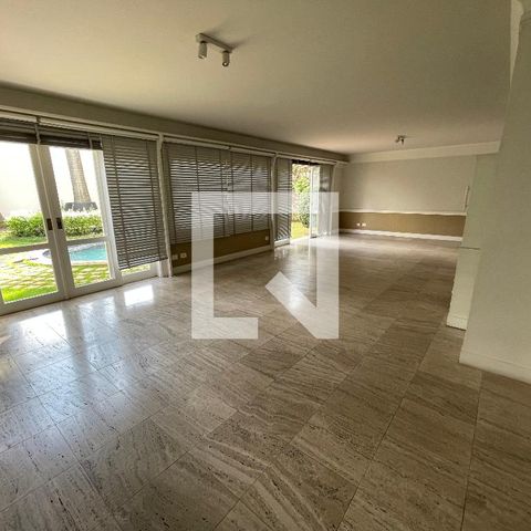 Casa à venda com 400m², 4 quartos e 5 vagas Casa à venda com 400m², 4 quartos e 5 vagasSala 1