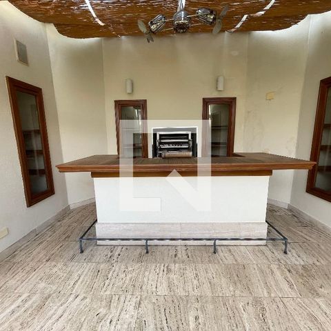 Casa à venda com 400m², 4 quartos e 5 vagas Casa à venda com 400m², 4 quartos e 5 vagasÁrea gourmet