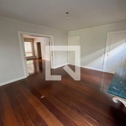 Casa à venda com 400m², 4 quartos e 5 vagas Casa à venda com 400m², 4 quartos e 5 vagasSala 3