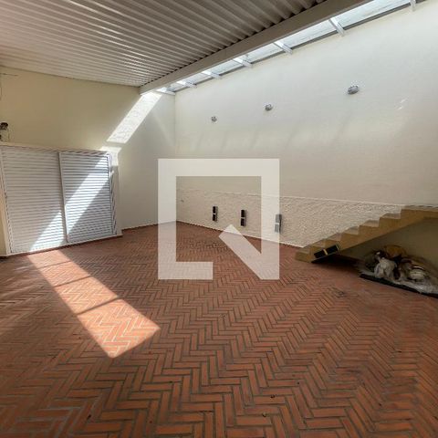 Casa à venda com 400m², 4 quartos e 5 vagas Casa à venda com 400m², 4 quartos e 5 vagasgaragem 2