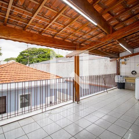 Casa à venda com 240m², 3 quartos e 3 vagasÁrea de Serviço