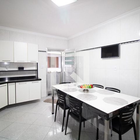 Casa à venda com 240m², 3 quartos e 3 vagasCozinha