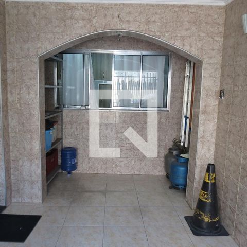 Casa à venda com 216m², 6 quartos e 2 vagasGaragem
