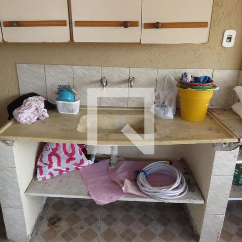 Casa à venda com 216m², 6 quartos e 2 vagasLavanderia