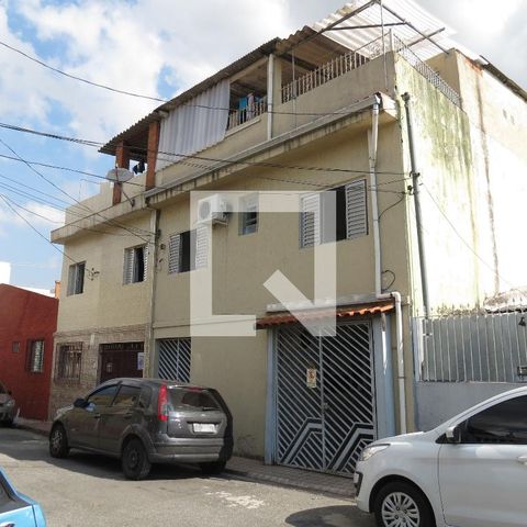 Casa à venda com 216m², 6 quartos e 2 vagasFachada Completa